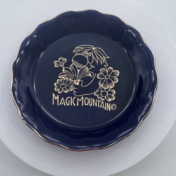 Vintage Magic Mountain Miniature Trinket Dish Plate 4” Souvenir Memorabilia - Picture 1 of 4